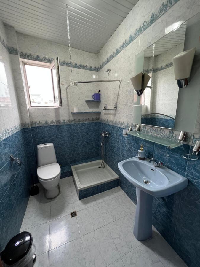 Twins Guest House Batumi Exterior foto