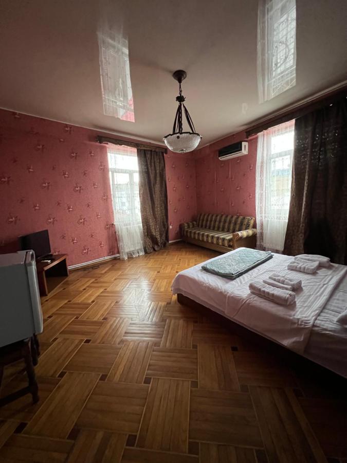 Twins Guest House Batumi Exterior foto